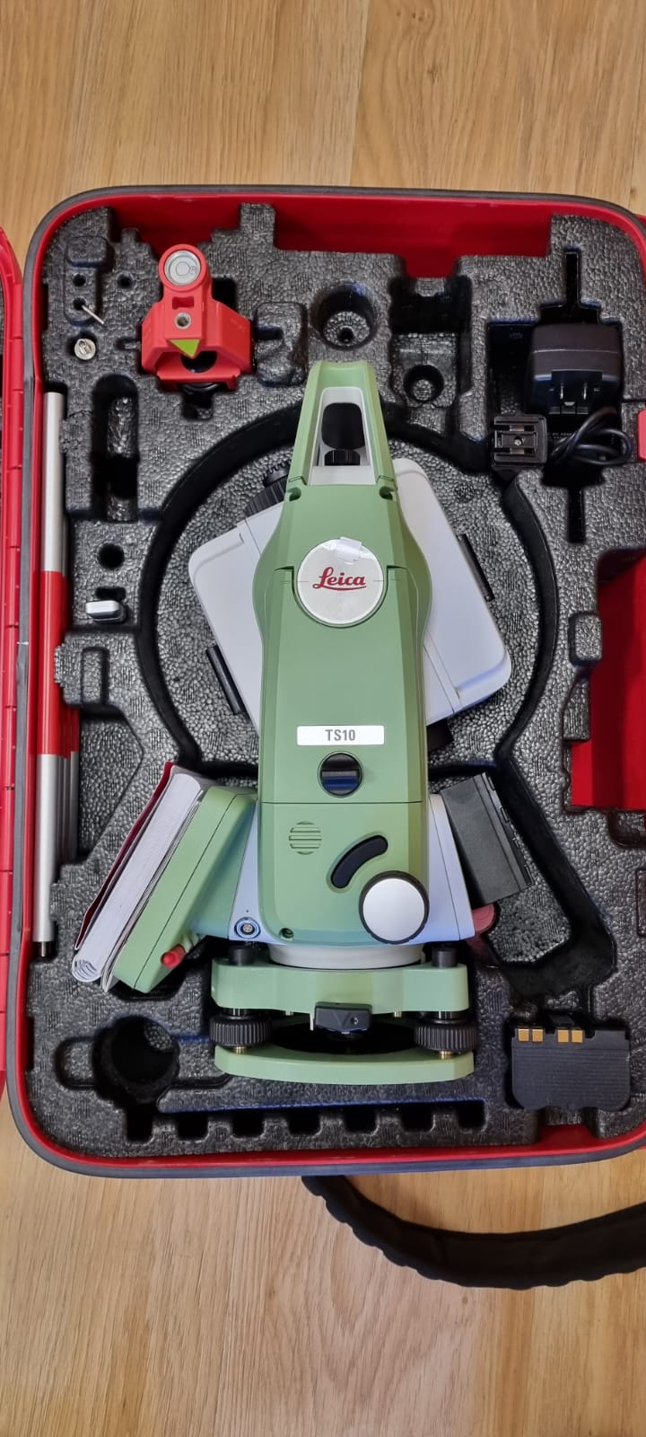 ��������� Leica TS10 R500 5
